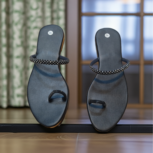 Sleek Ring Flat Slippers
