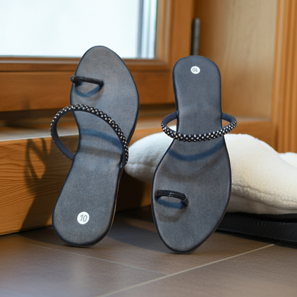 Sleek Ring Flat Slippers